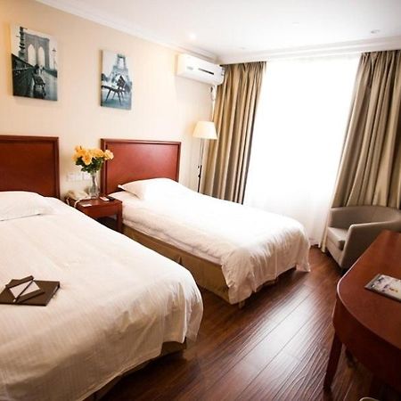 Greentree Inn Anhui Wuhu Zhongshan Road Pedestrian Street Express Hotel Kültér fotó