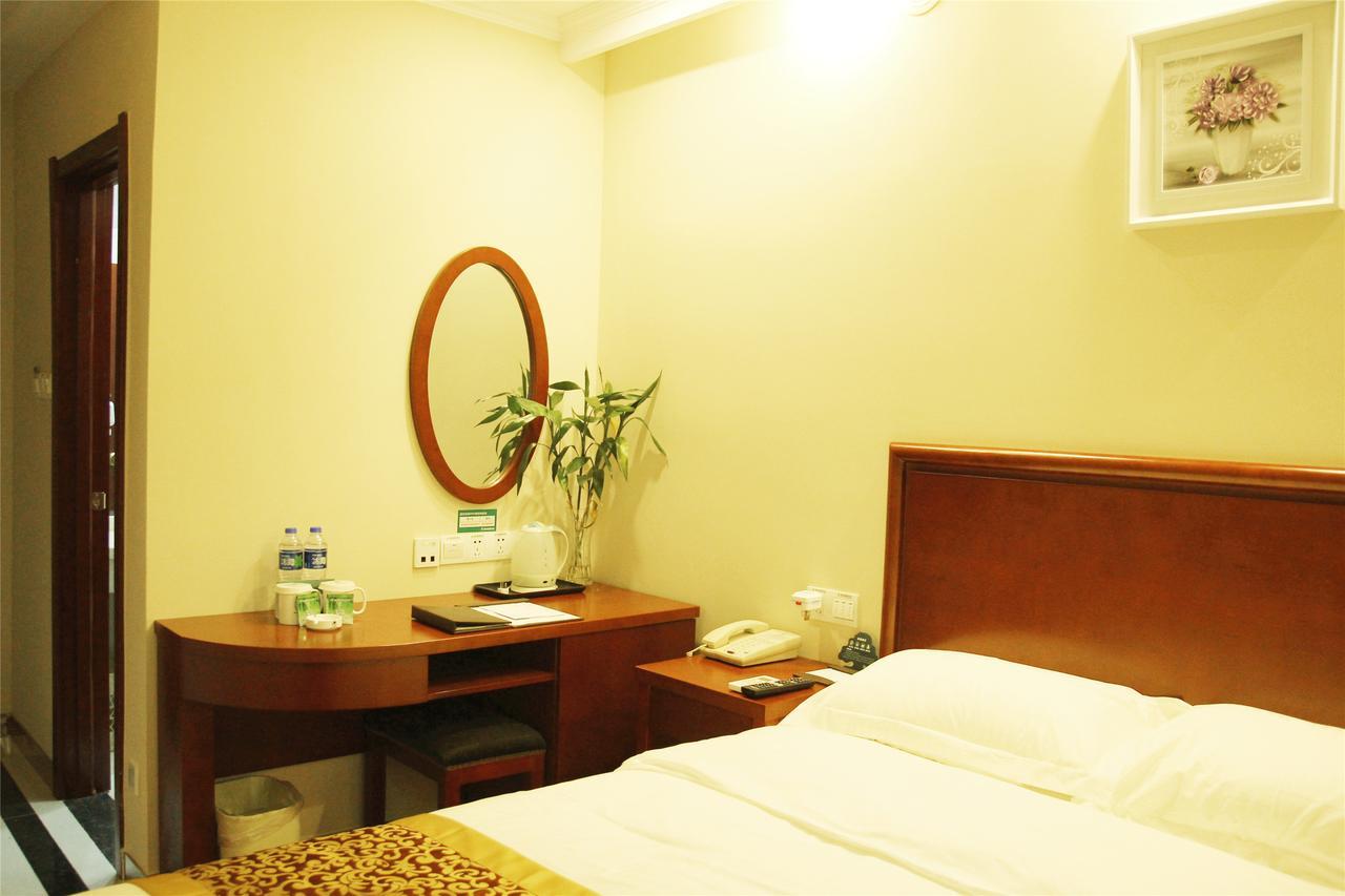 Greentree Inn Anhui Wuhu Zhongshan Road Pedestrian Street Express Hotel Kültér fotó