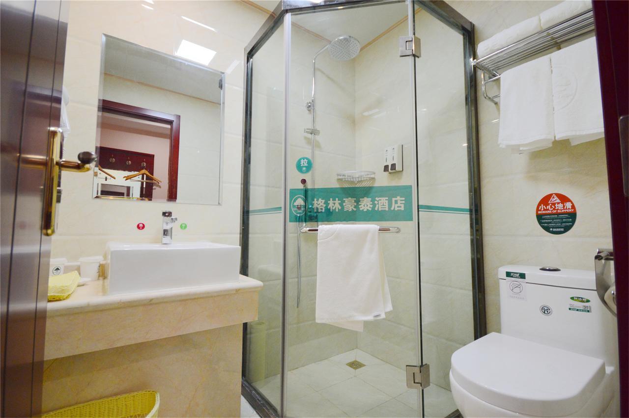 Greentree Inn Anhui Wuhu Zhongshan Road Pedestrian Street Express Hotel Kültér fotó